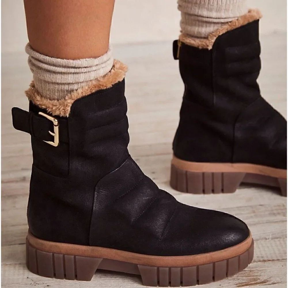 NEW FREE PEOPLE Sz 40 FABLE FAUX FUR BOOTS BLACK
